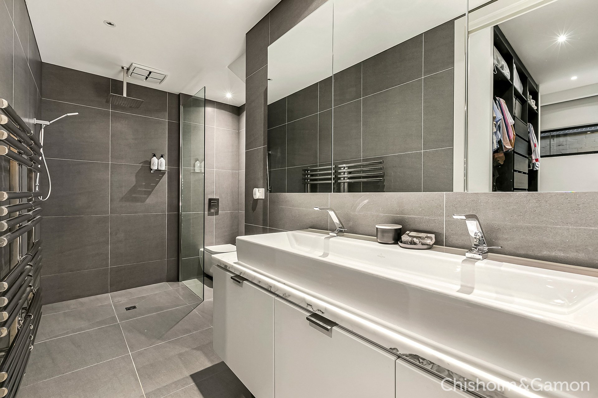 19 Foam Street, Elwood image 16
