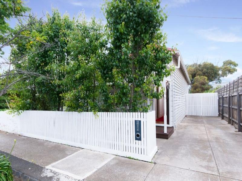 19 Frederick Street YARRAVILLE