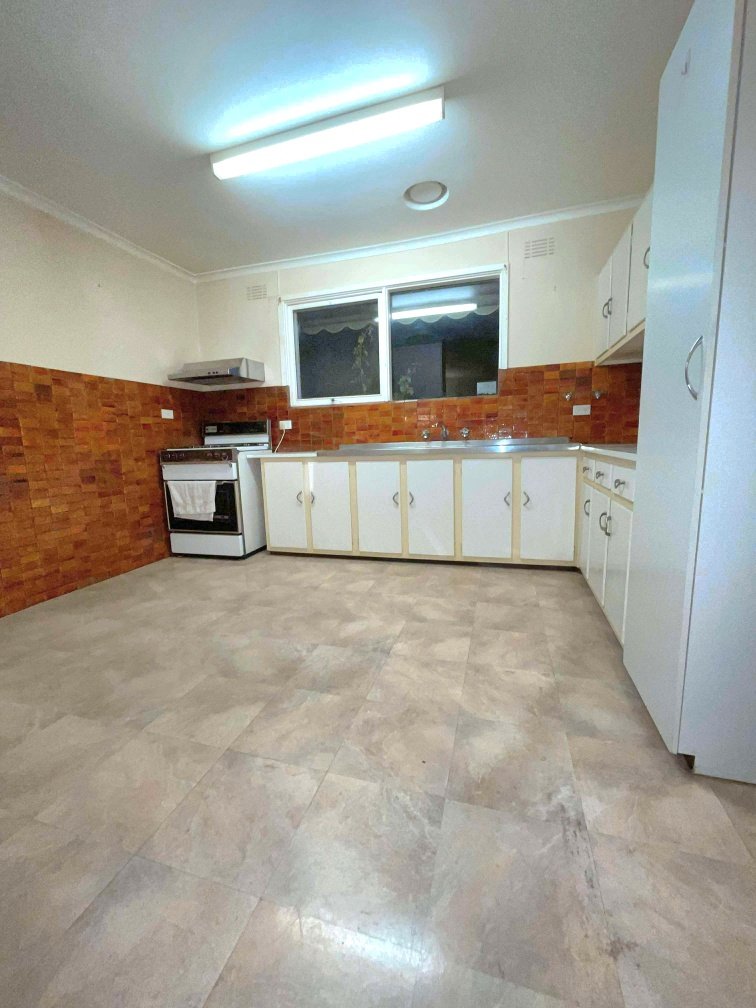 19 Furneaux Grove, Bulleen image 6