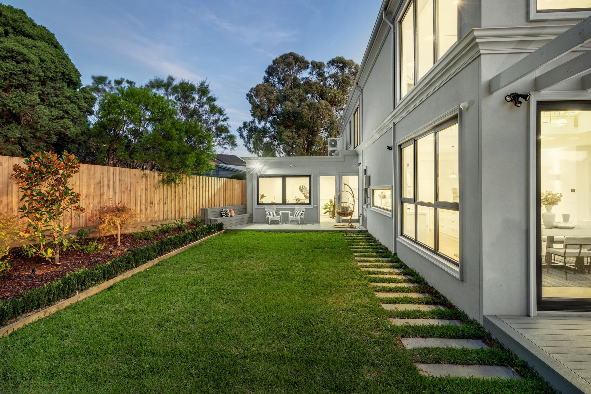 19 Galahad Crescent, Glen Waverley image 18