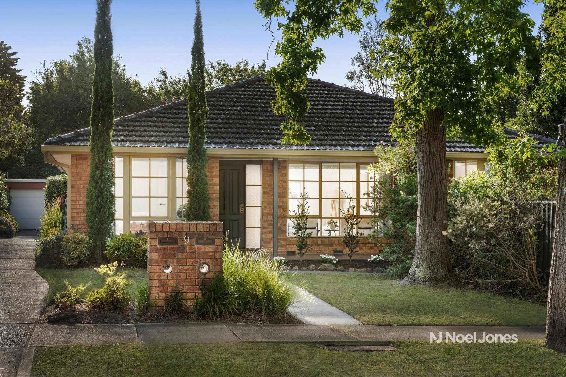 1/9 Game Street, BLACKBURN VIC 3130 Noel Jones