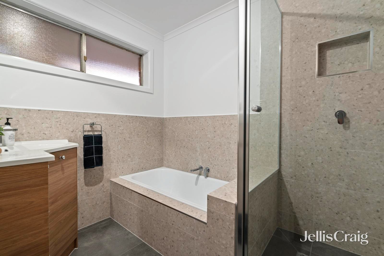 19 Gareth Drive, Burwood East image 10