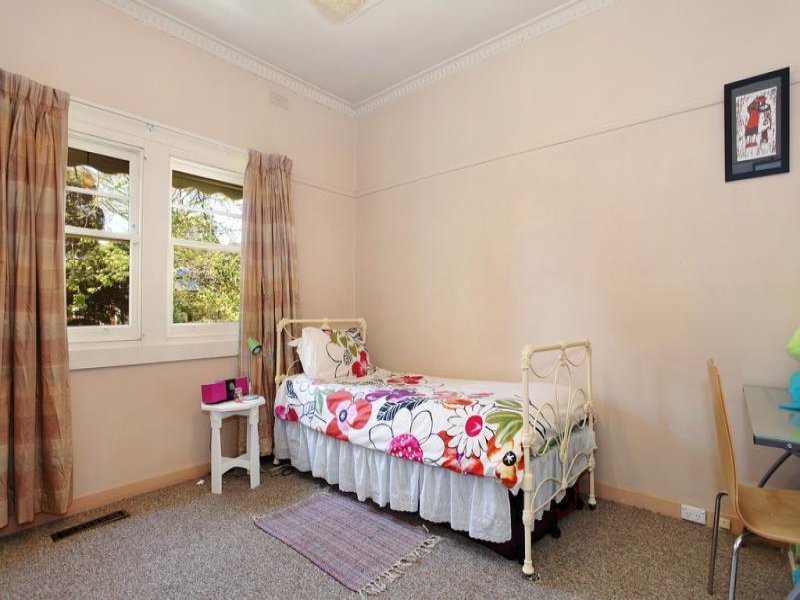 1/9 Georges Road, Ringwood image 4