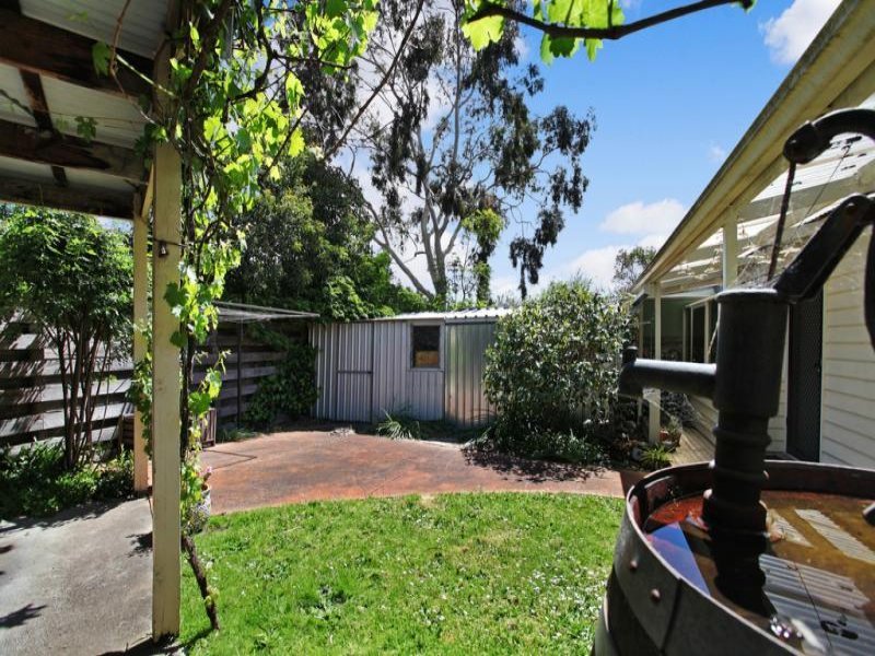 1/9 Georges Road, Ringwood image 8