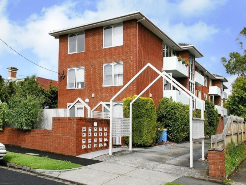 1/9 Gladstone Street, KEW VIC 3101