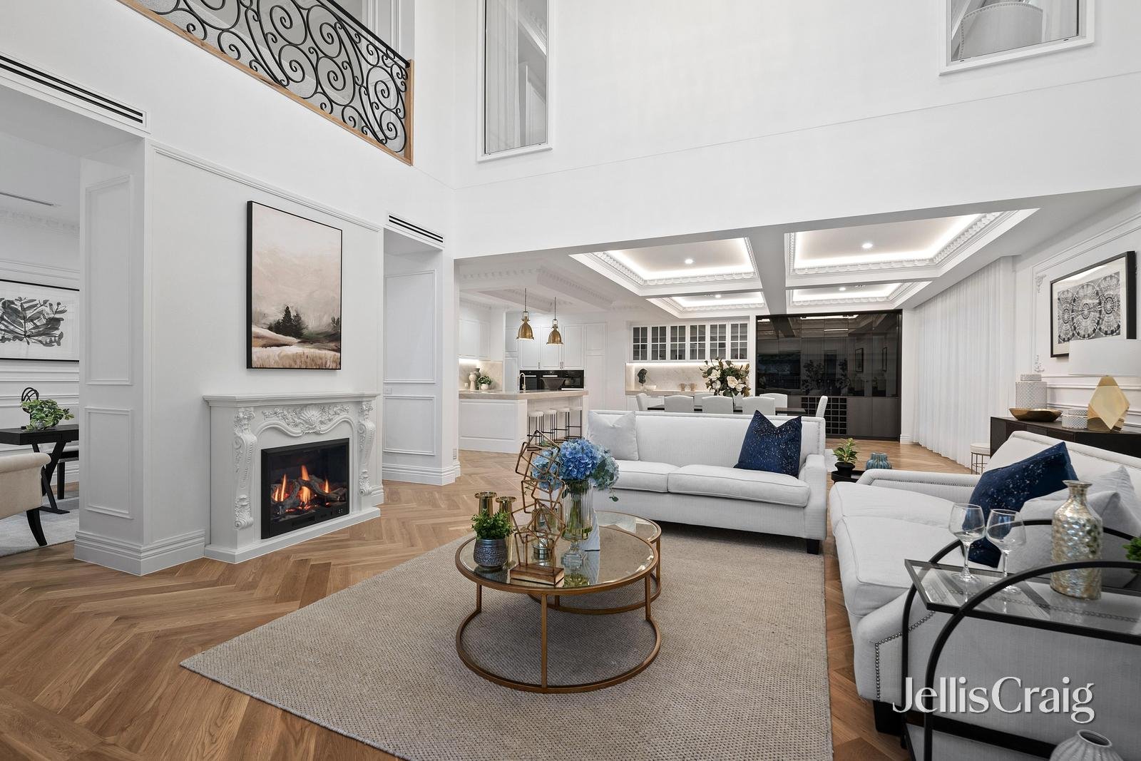 19 Glen Tower Drive, Glen Waverley image 3