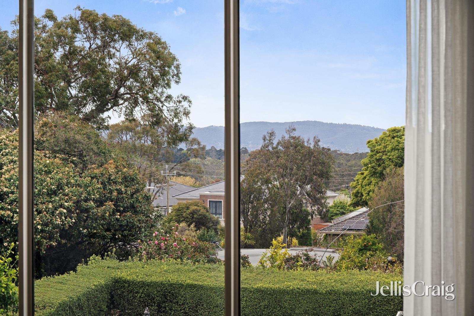 19 Glen Tower Drive, Glen Waverley image 11