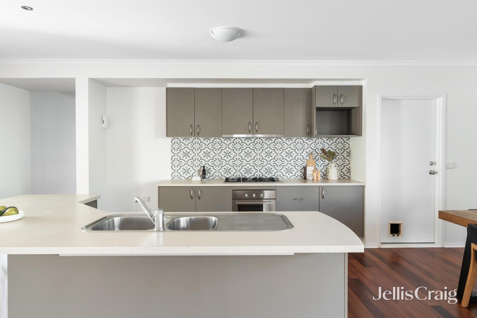 19 Glenshire Grove, Doreen image 2