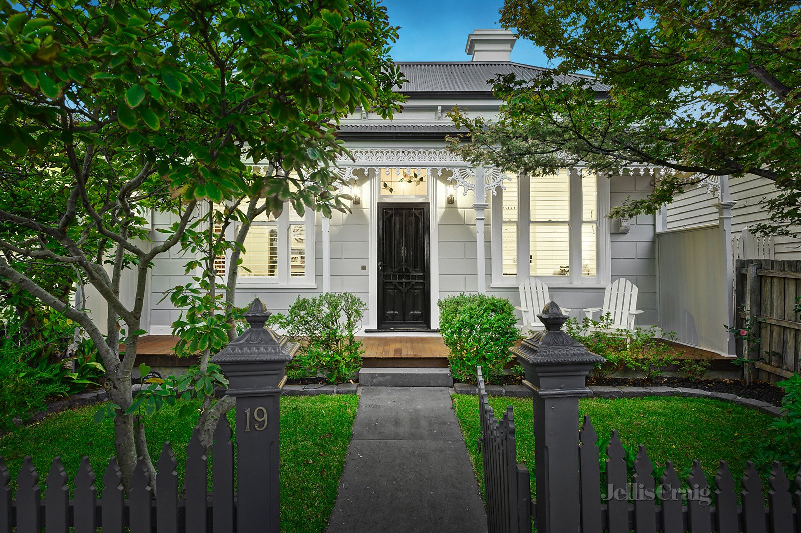 19 Gordon Grove, Malvern image 1