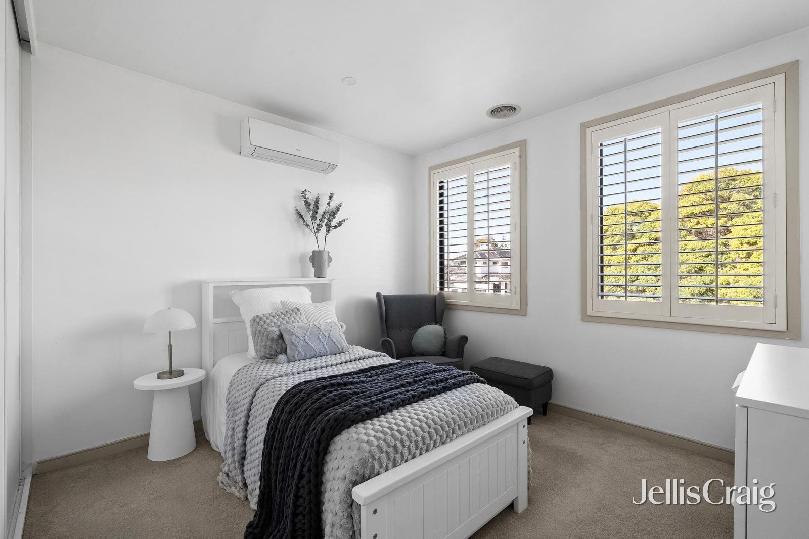 19 Gordon Street, Newport image 10