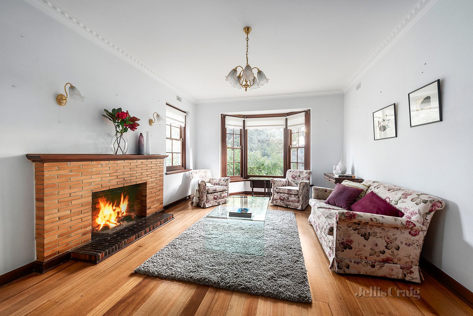 19 Grandview Road, Glen Iris image 2
