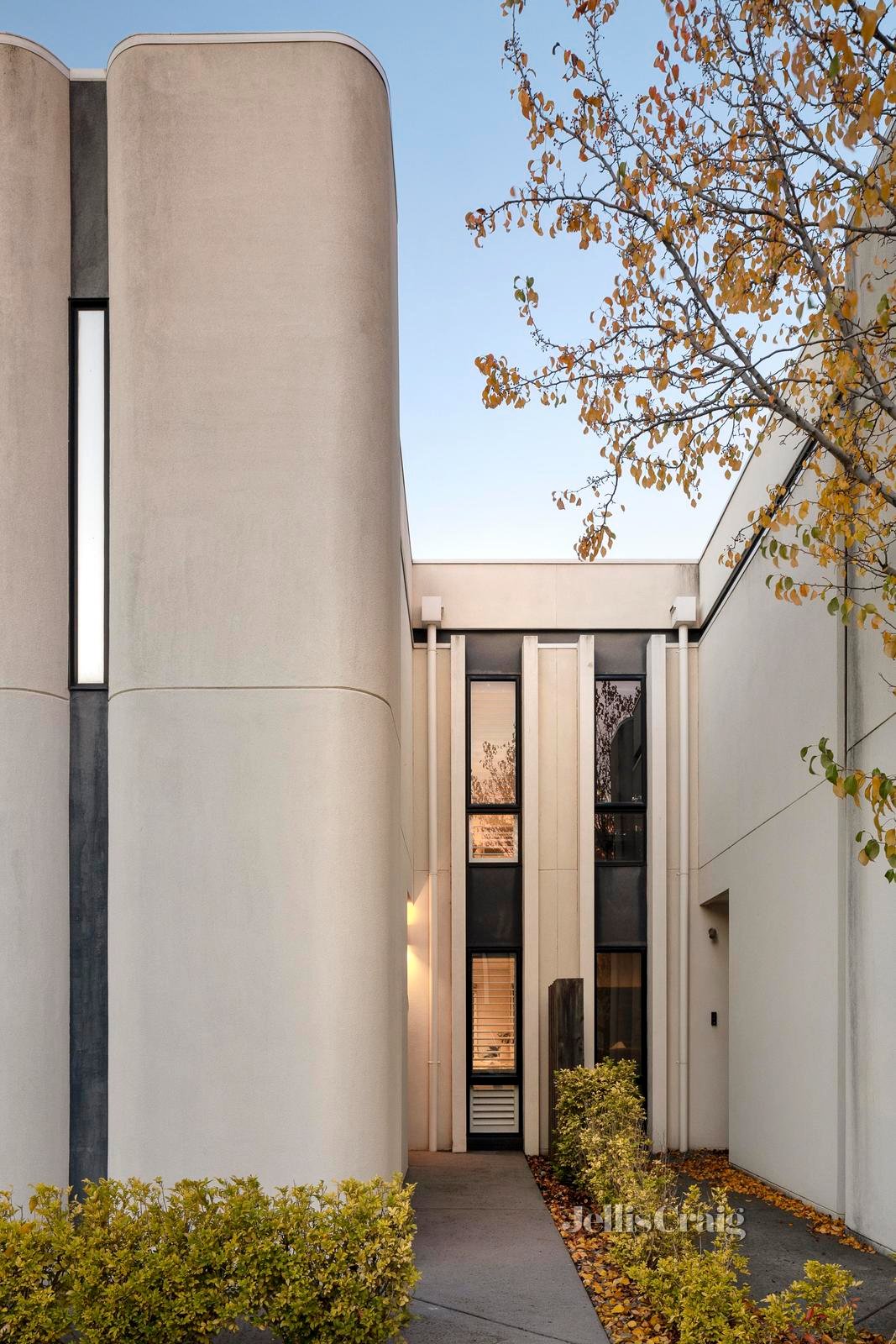 19 Greenwich Crescent, Bundoora image 2