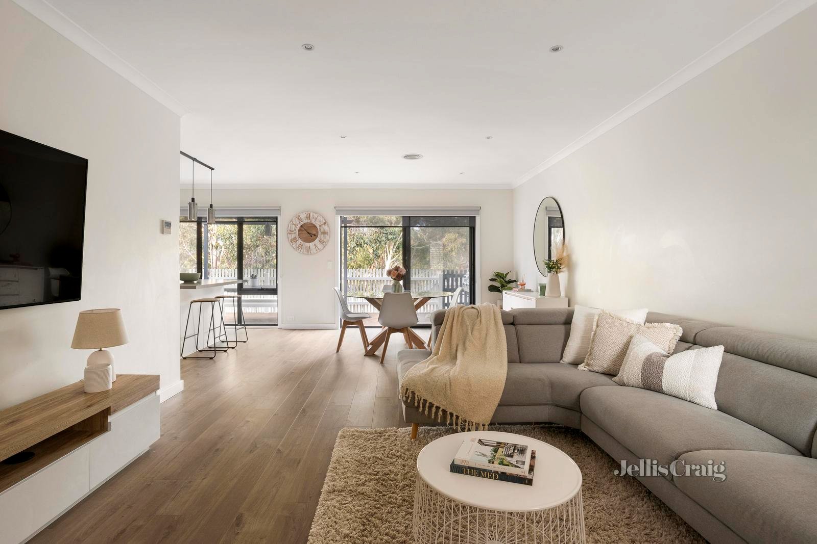 19 Greenwich Crescent, Bundoora image 3