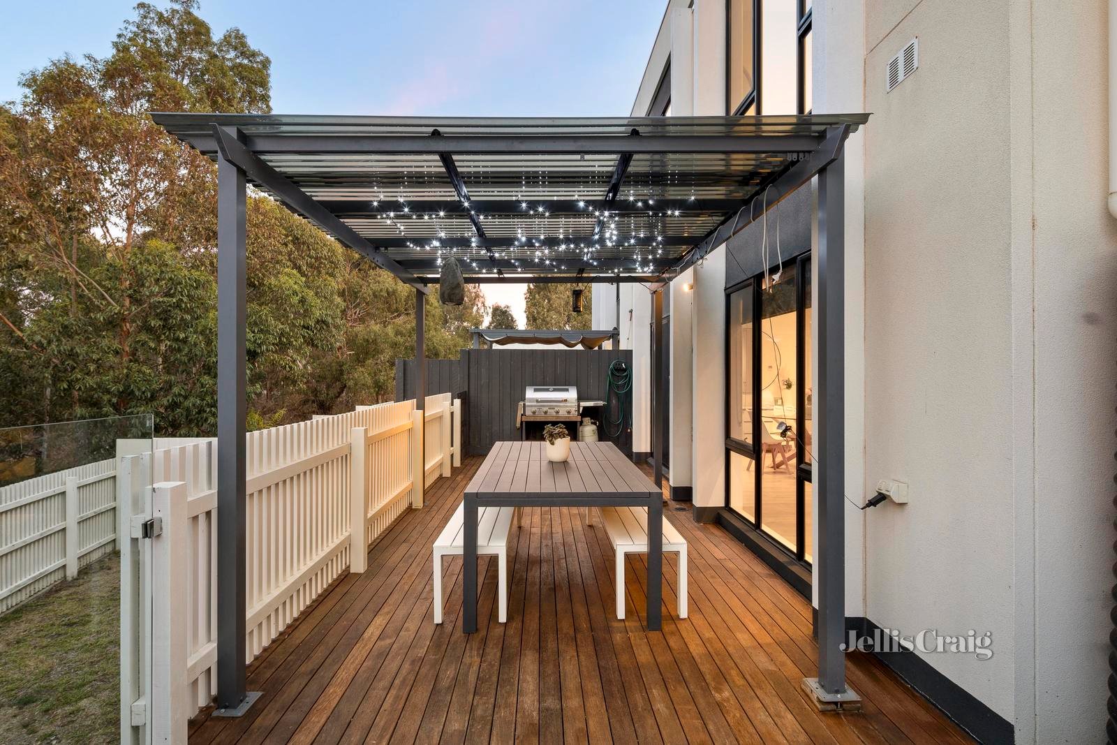 19 Greenwich Crescent, Bundoora image 12