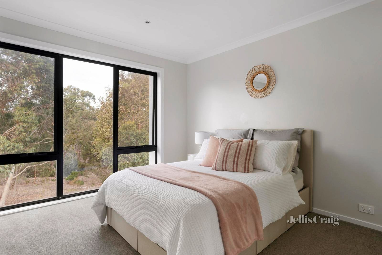 19 Greenwich Crescent, Bundoora image 18