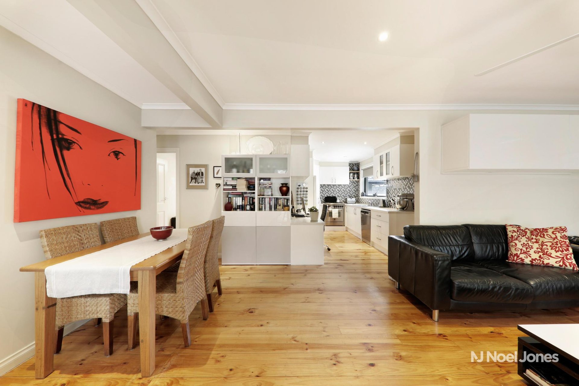 1/9 Grey Street, Balwyn image 2