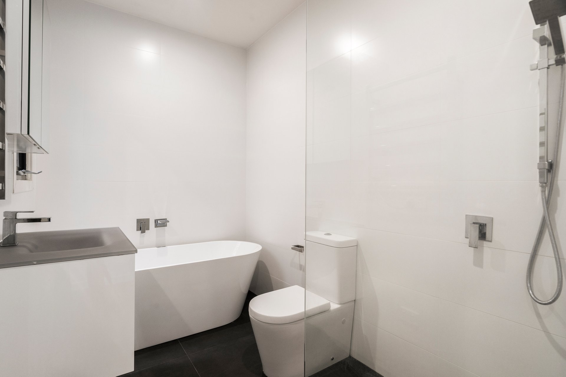 Property Gallery Thumbnail 8