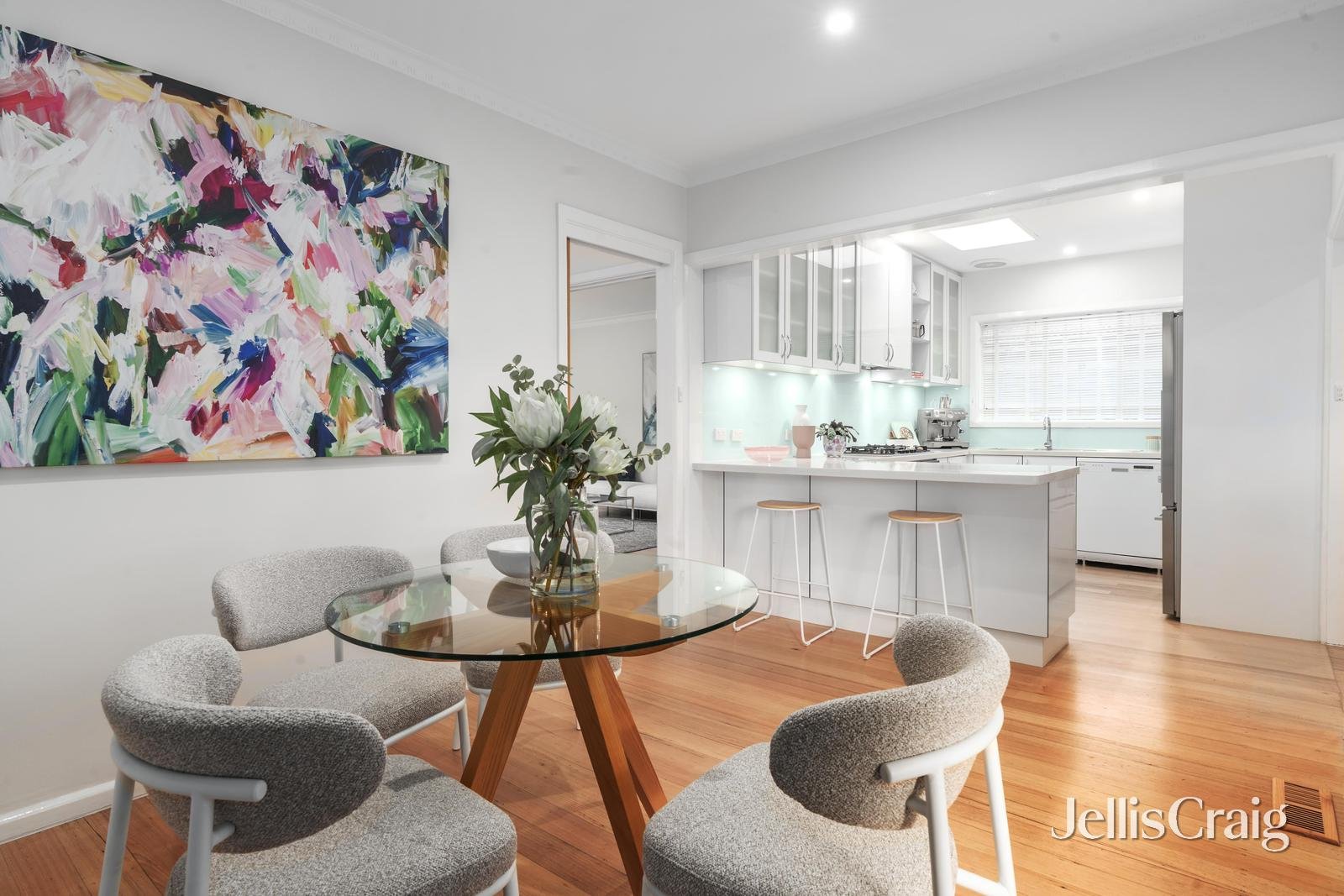 19 Hayfield Road, Mount Waverley image 5