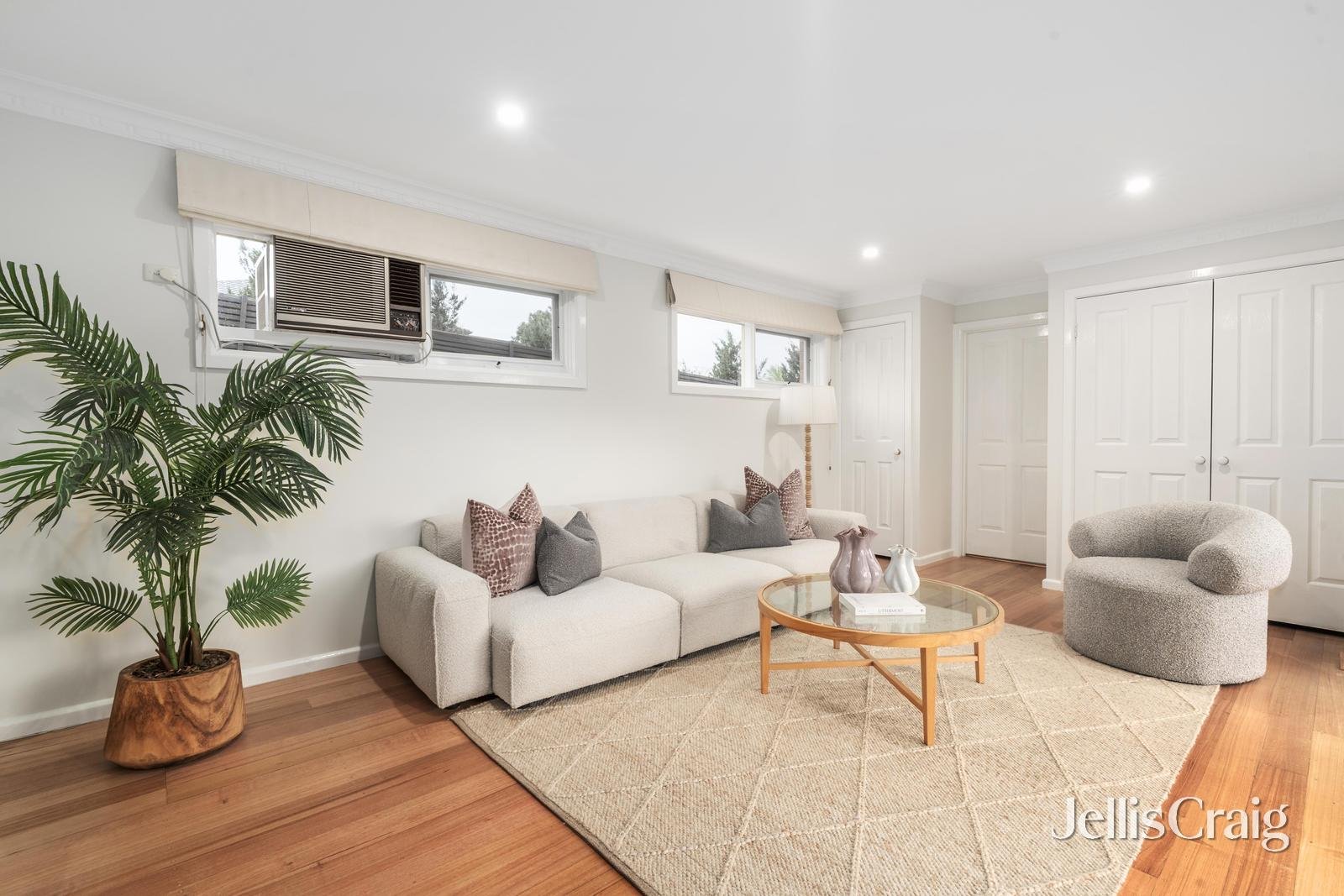 19 Hayfield Road, Mount Waverley image 6