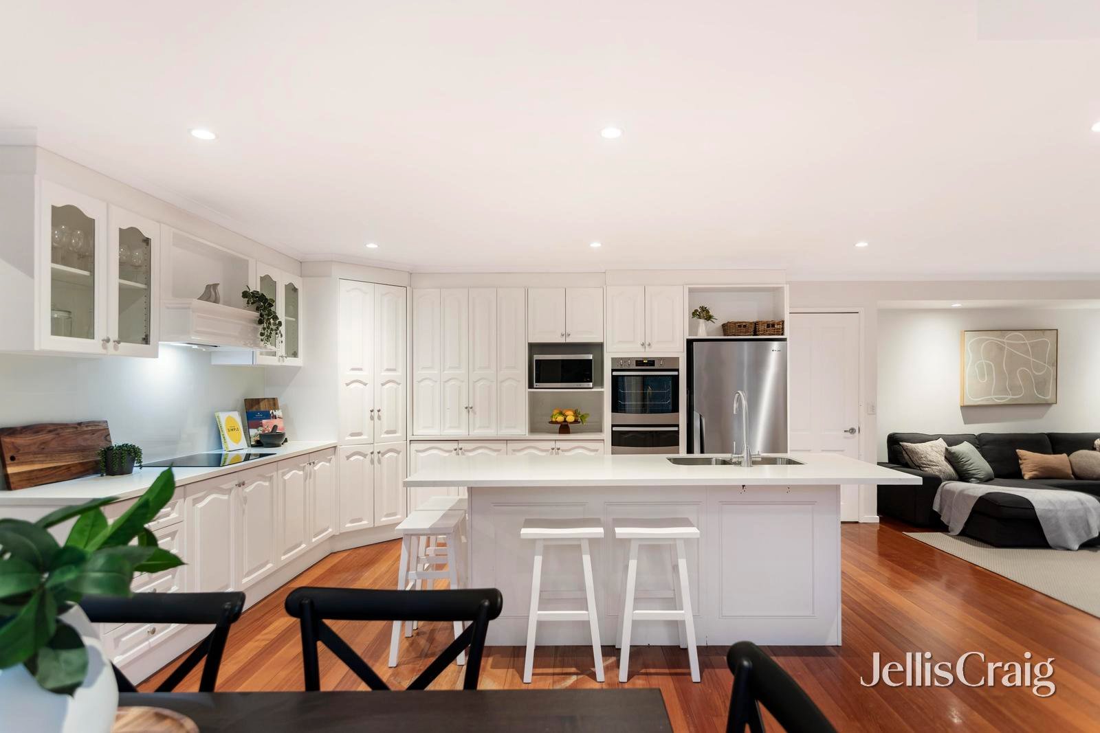 19 Hillcrest Court, Donvale image 6