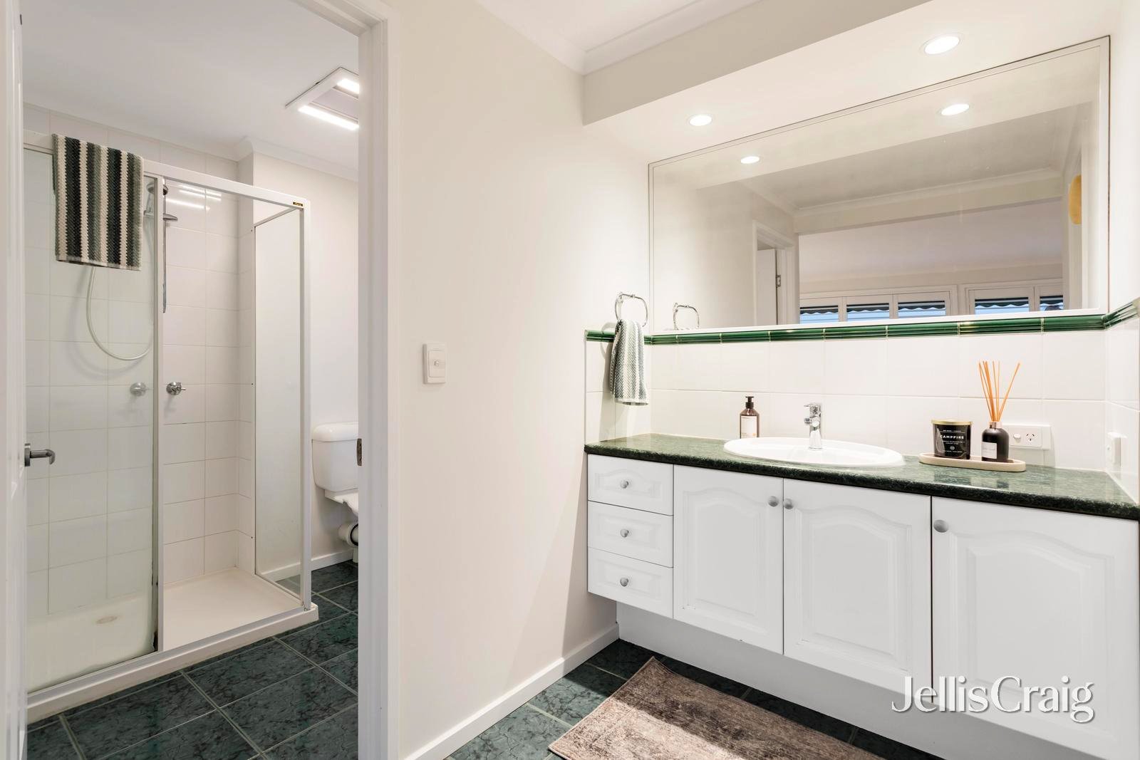 19 Hillcrest Court, Donvale image 11