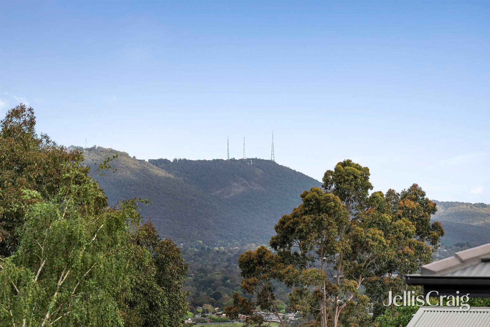 19 Hilledge Lane, Mooroolbark image 16