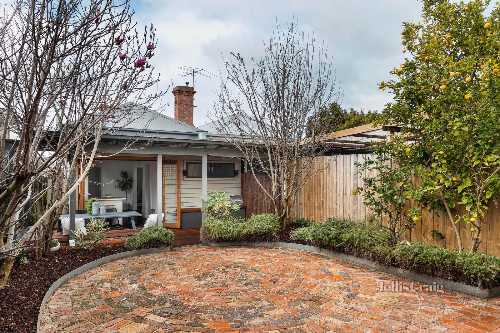 19 Holmes Street, Brunswick East image 1