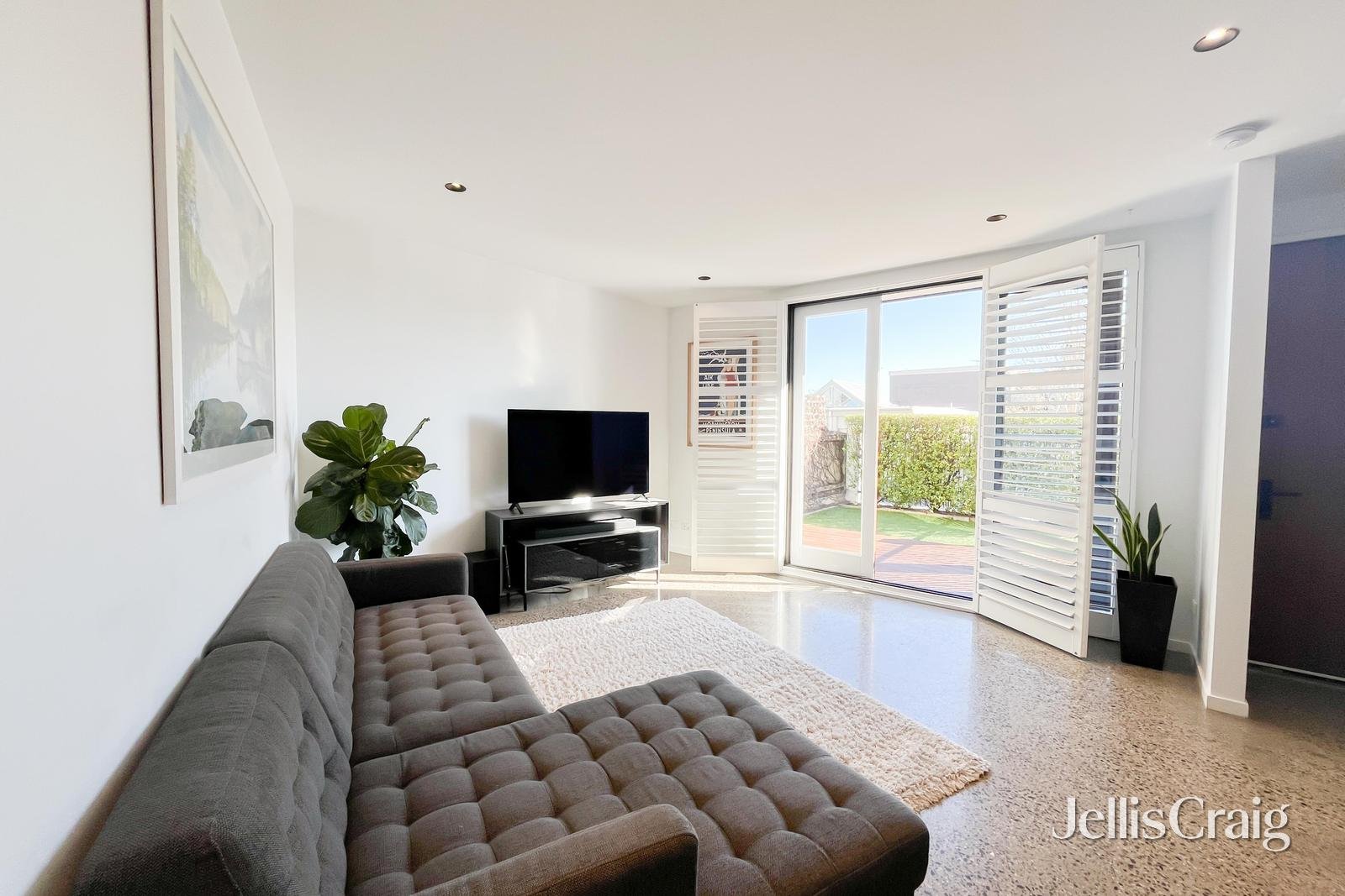 19 James Avenue, Kew image 3