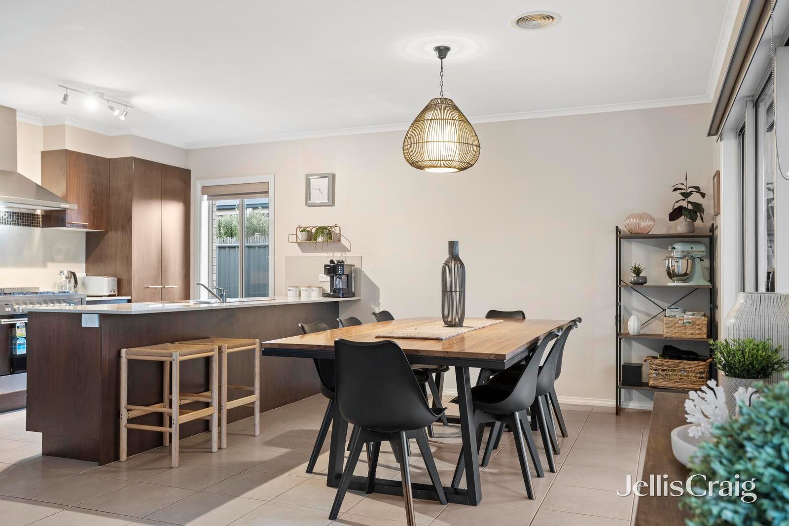 19 Jessie Evelyn Crescent, Kyneton image 4