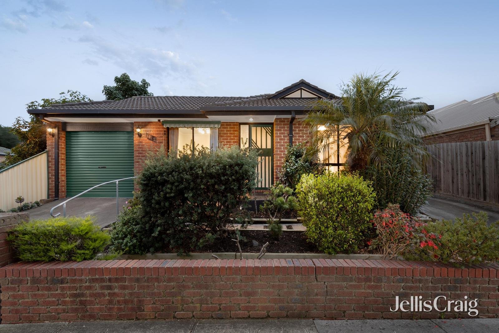 19 John Ryan Drive, South&nbsp;Morang image 1