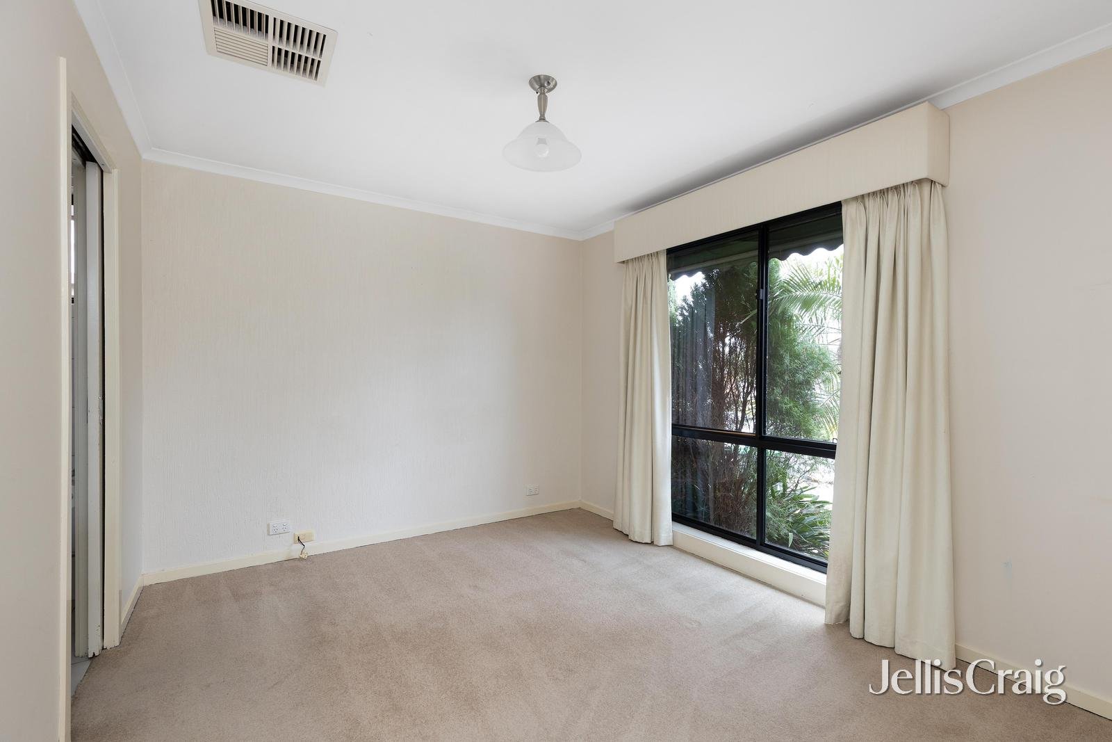19 John Ryan Drive, South&nbsp;Morang image 8