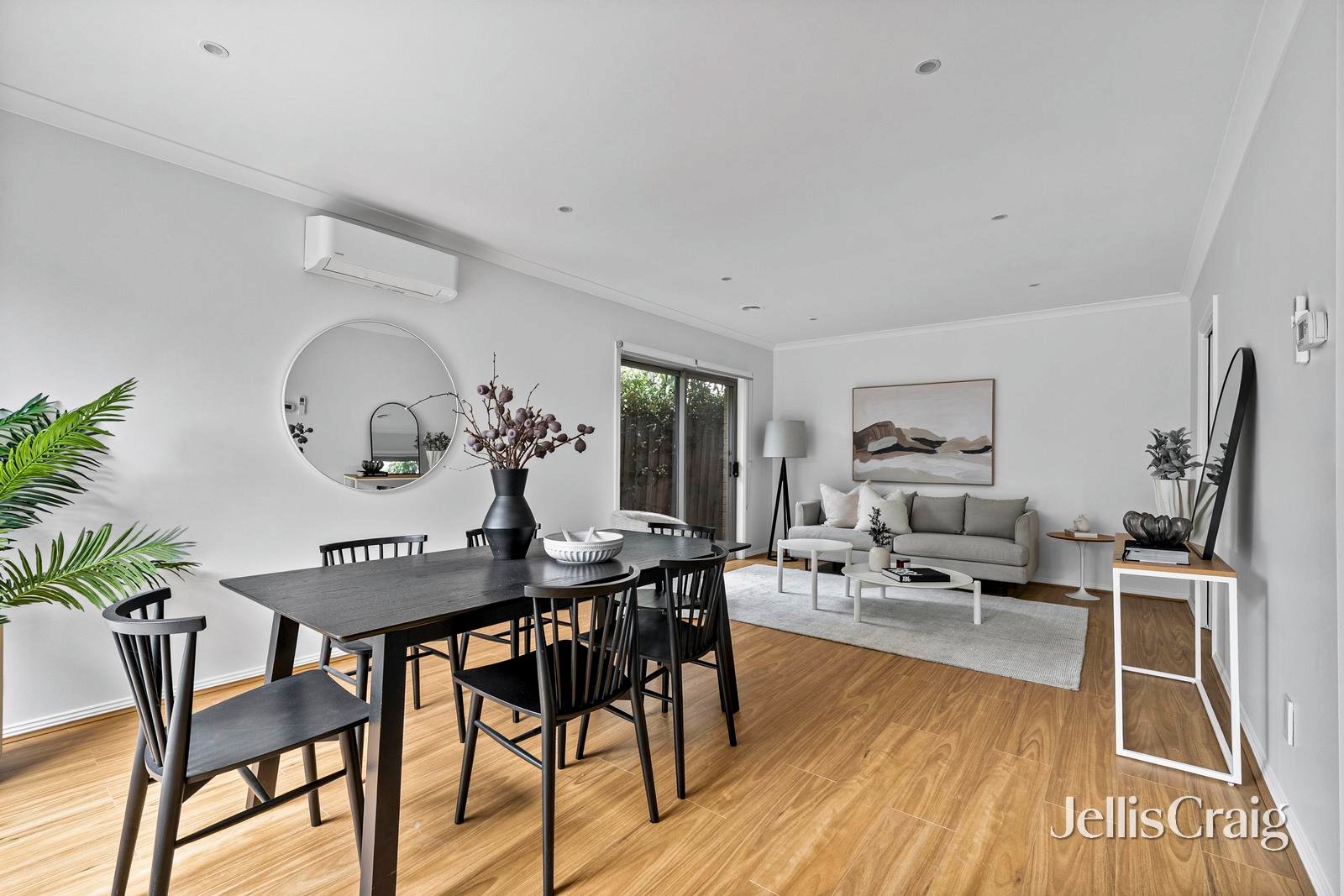 19 Jubilee Street, Newport image 2