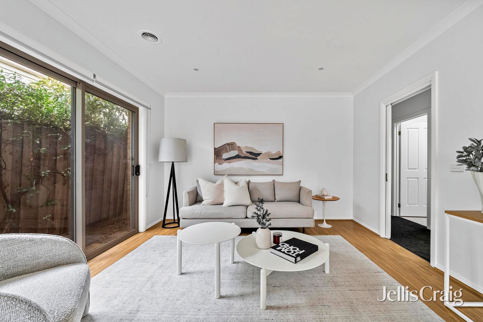 19 Jubilee Street, Newport image 3