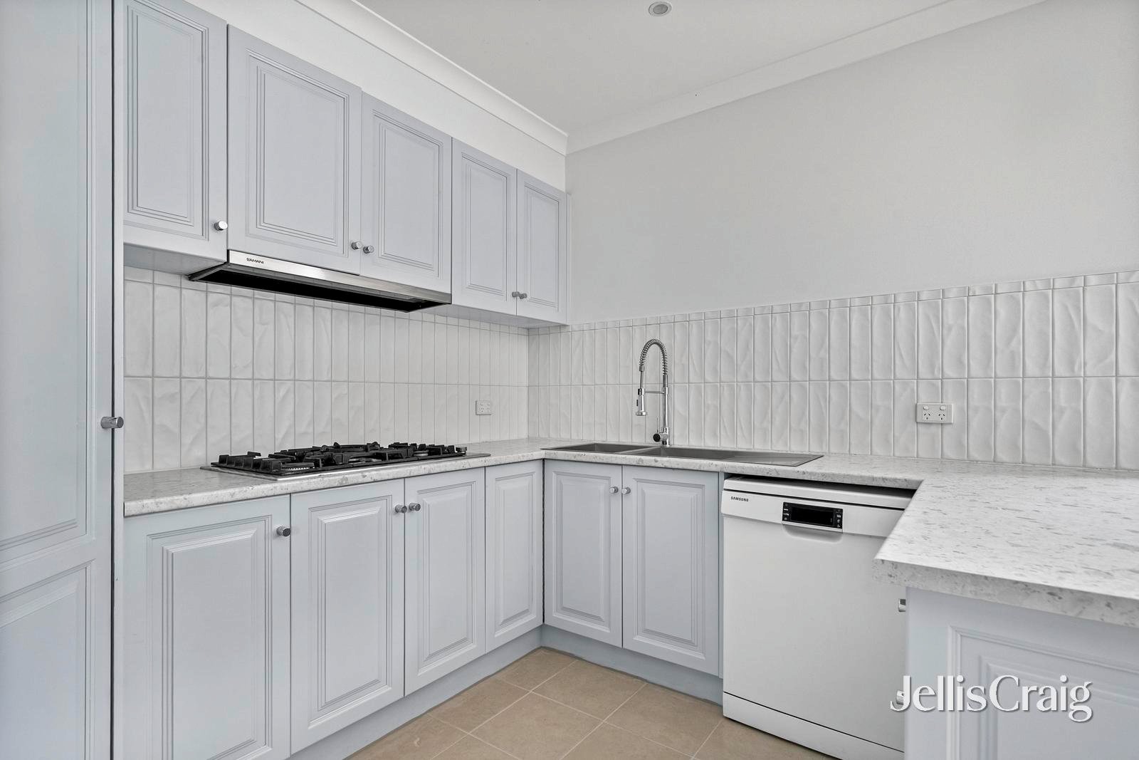 19 Jubilee Street, Newport image 7