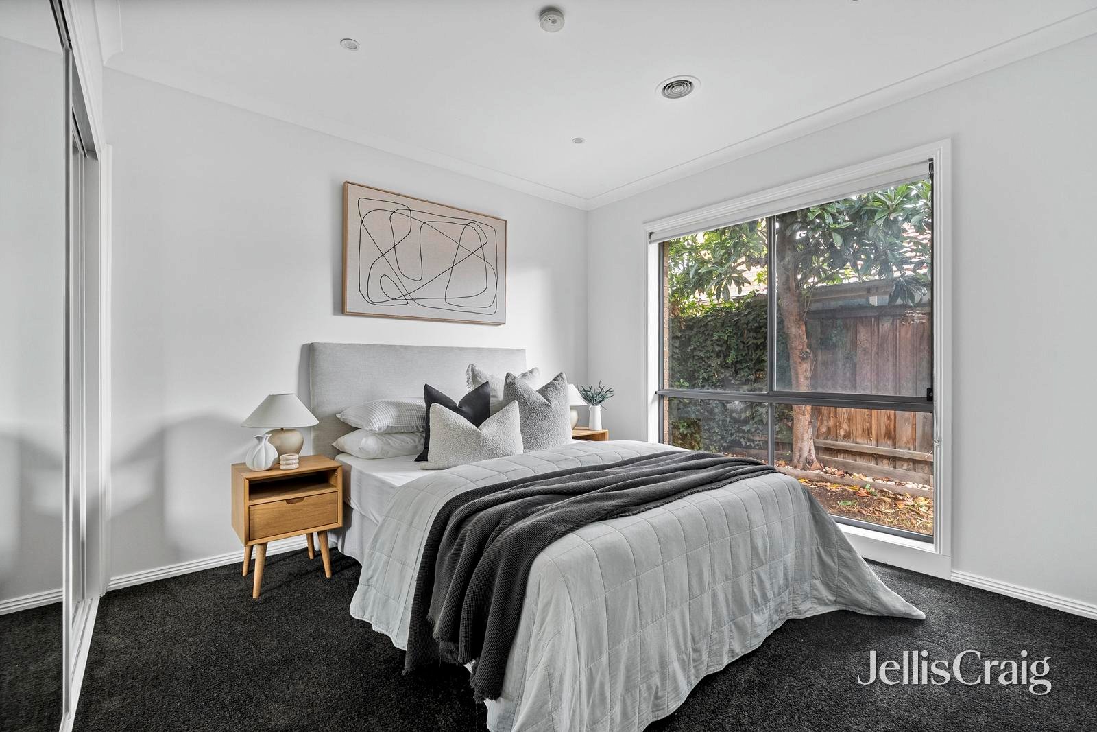 19 Jubilee Street, Newport image 12