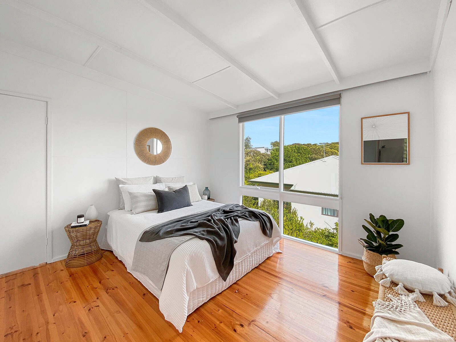 Property Gallery Thumbnail 7