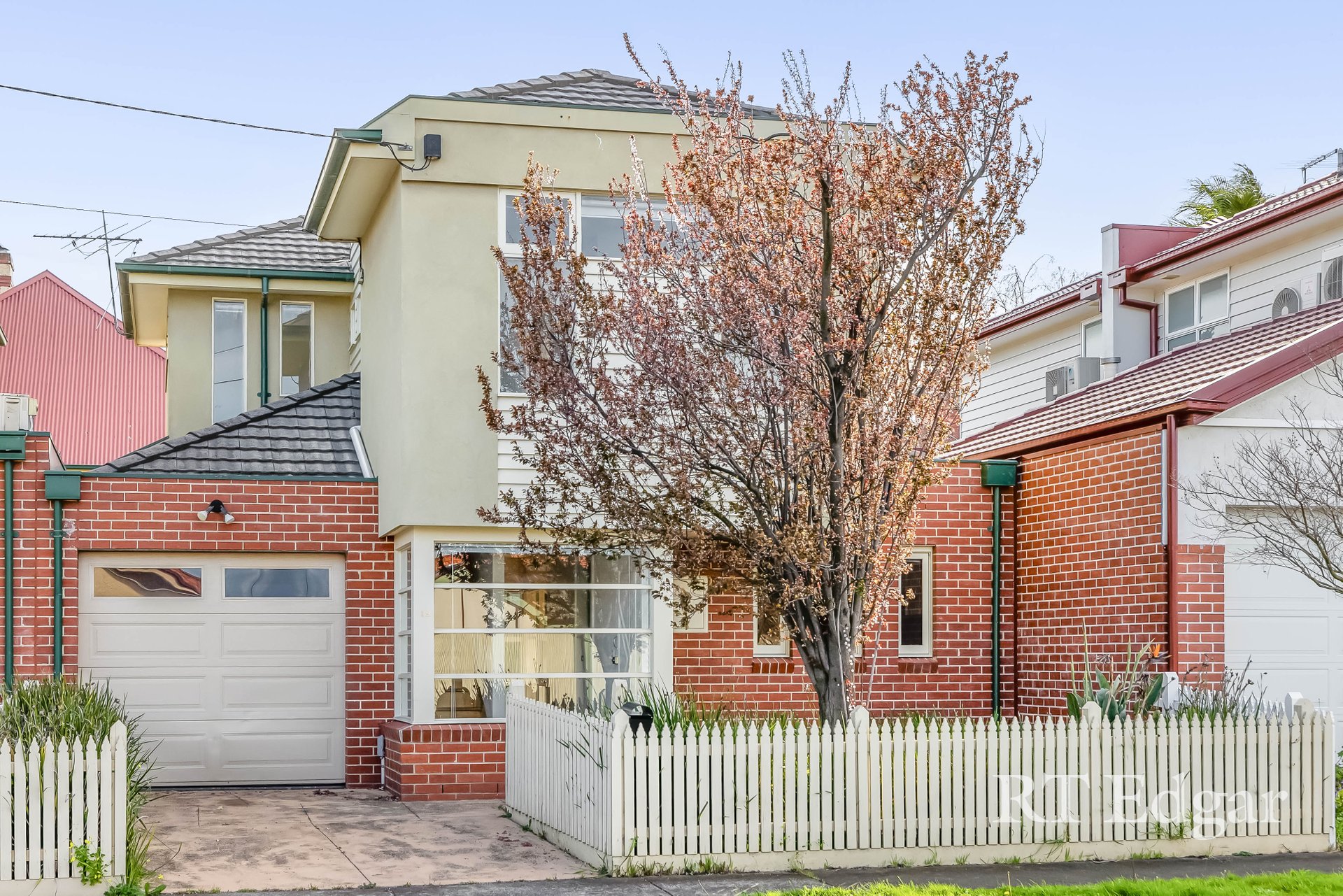 Property Gallery - Main Image