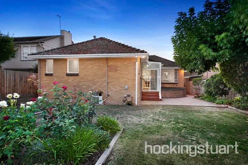 19 Kawarren Street, Balwyn North image 9