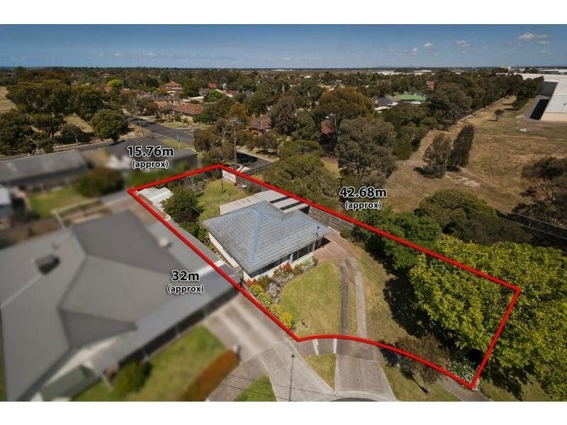 19 Keeshan Court, Altona image 2