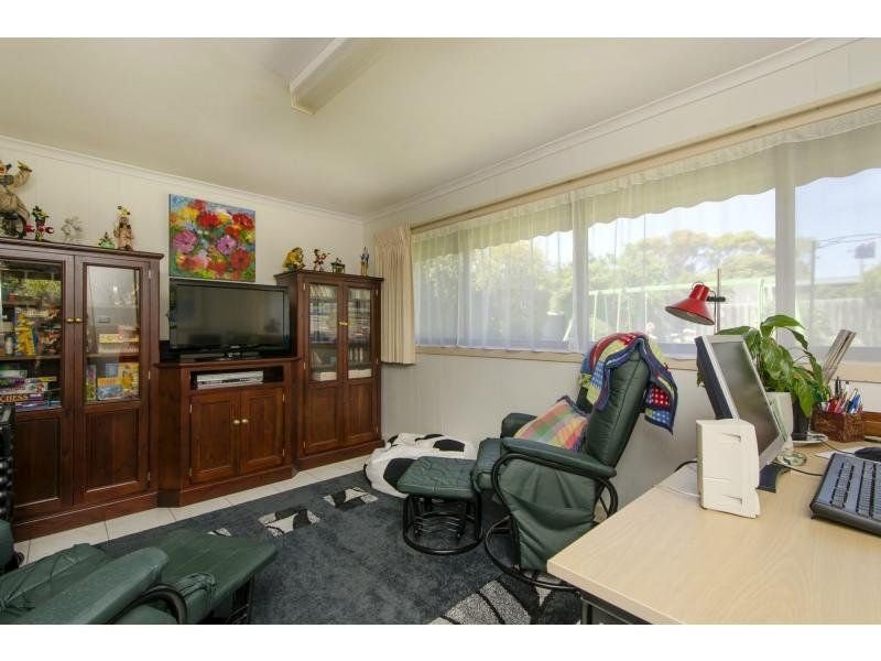 19 Keeshan Court, Altona image 6