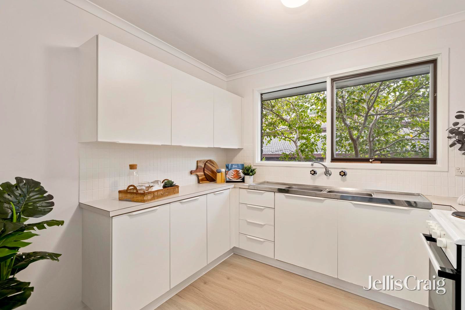 1/9 Kennedy Avenue, Ringwood image 4