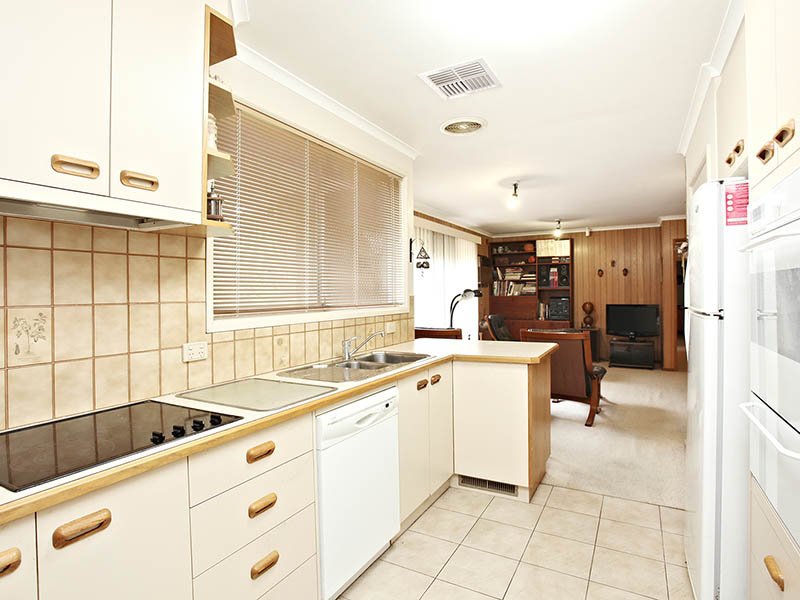 19 Kenwood Crescent, Ringwood image 7