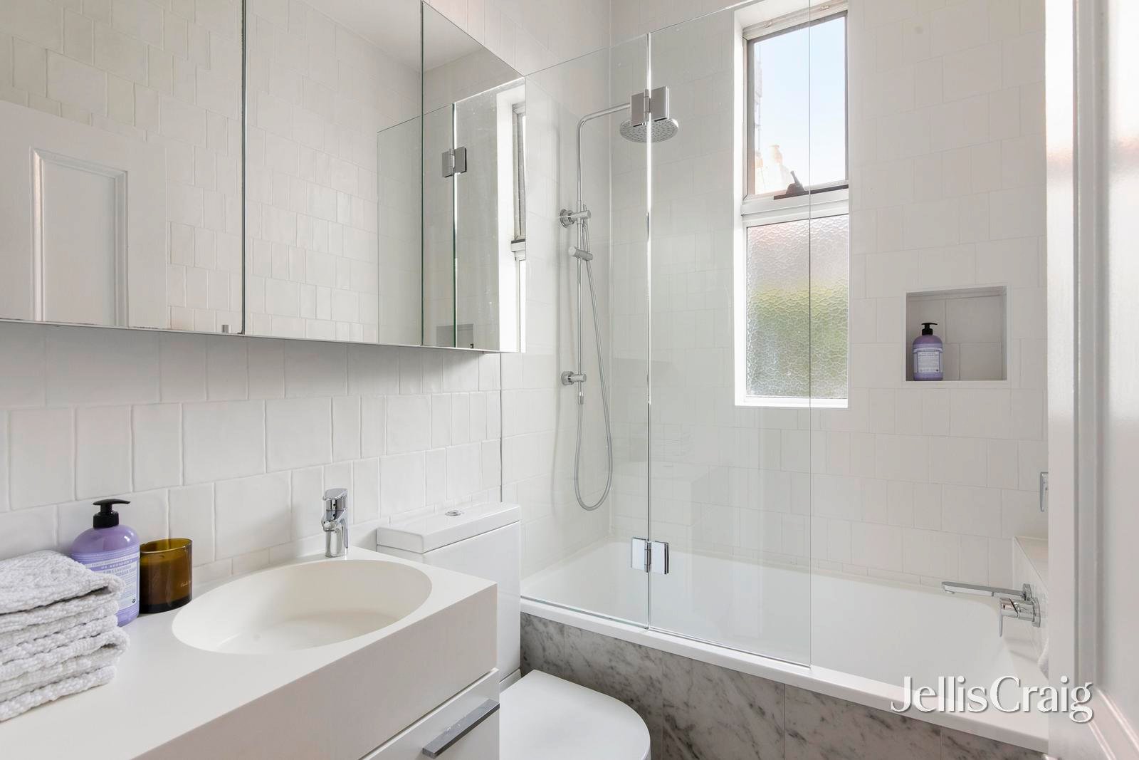 19 Kerferd Road, Albert Park image 15