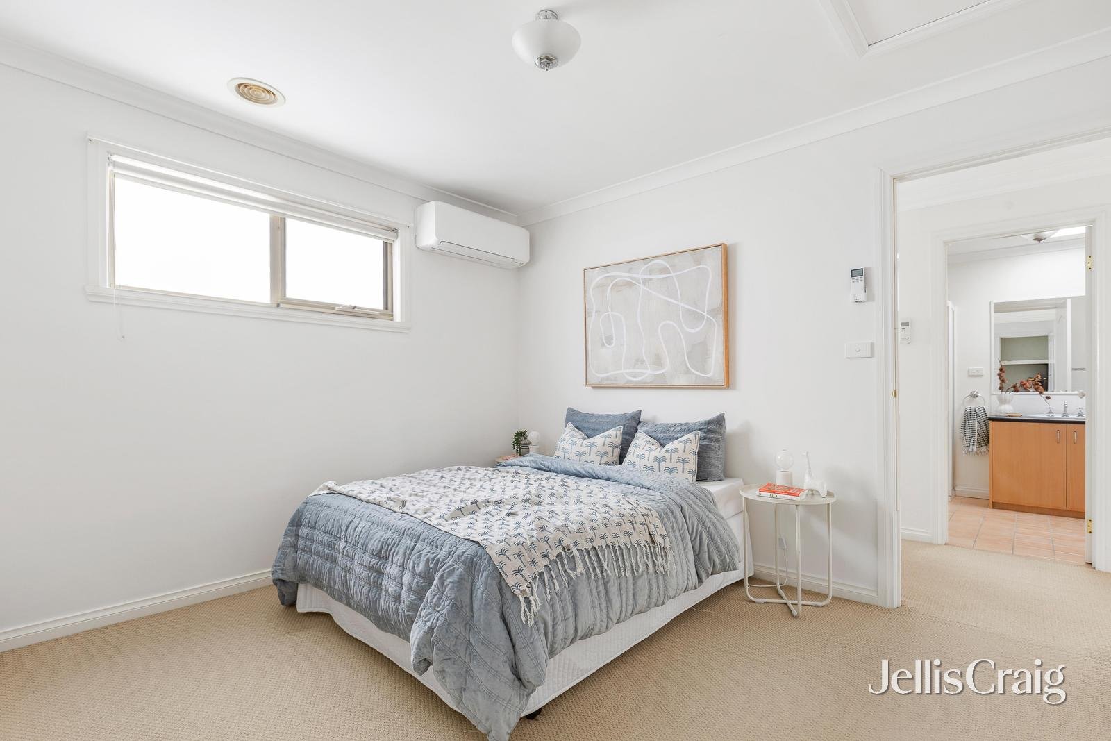 19 Kingham Street, Newport image 10