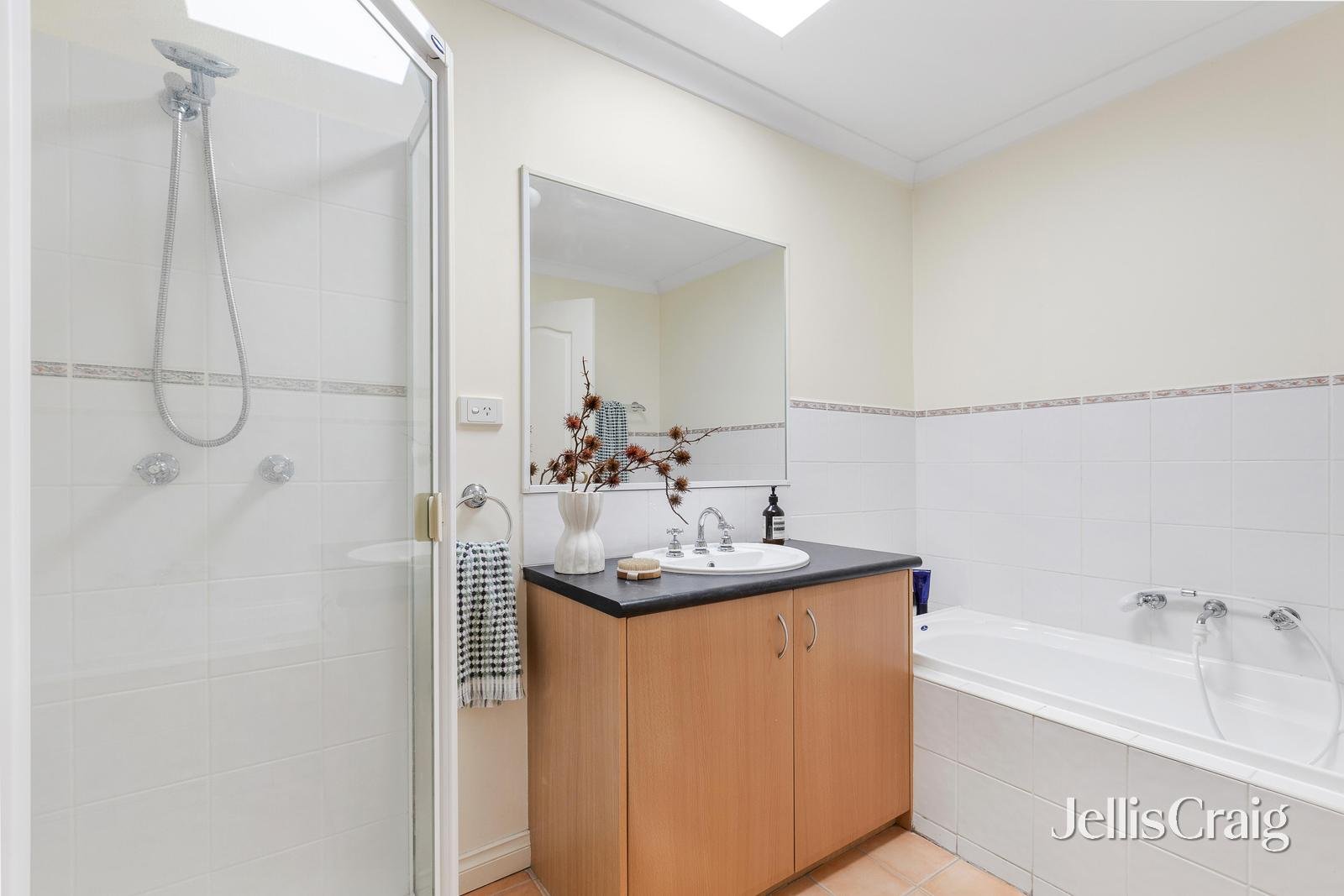 19 Kingham Street, Newport image 11