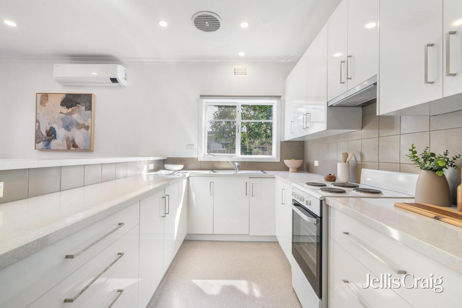 19 Koroit Street, Nunawading image 6