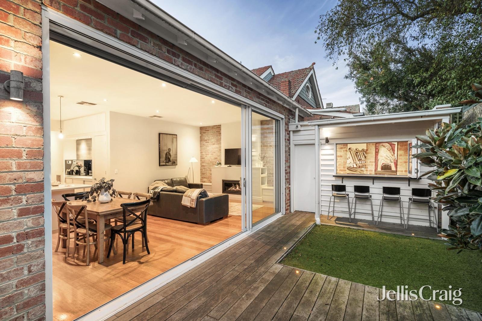 19 Lambeth Place, St Kilda image 2
