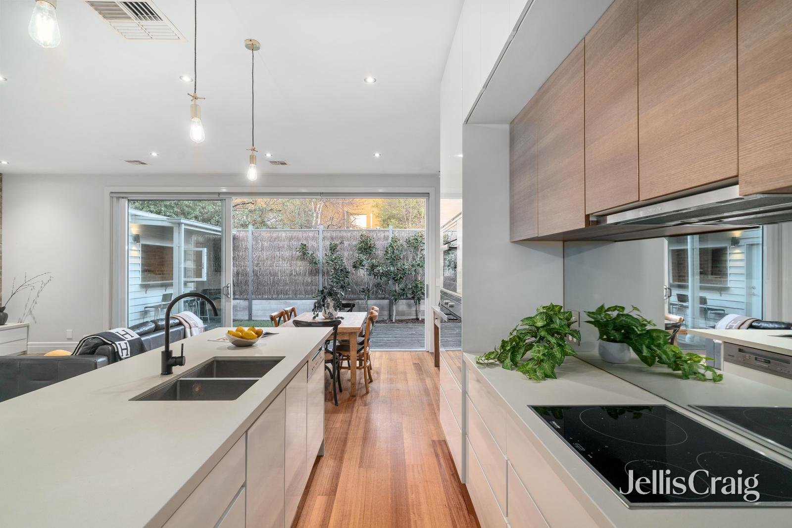 19 Lambeth Place, St Kilda image 5