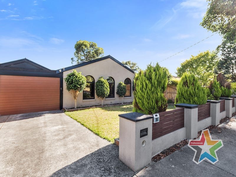 19 Landstrom Quadrant, Kilsyth image 1