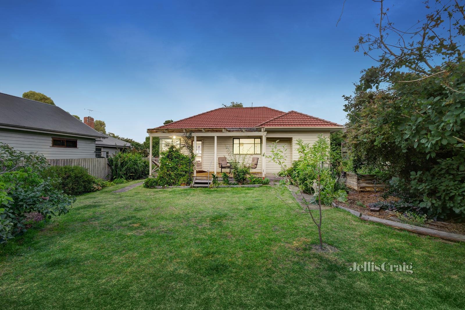 19 Leicester Street, Heidelberg Heights image 2